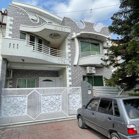 Ivy House Hotel Rawalpindi Buitenkant foto