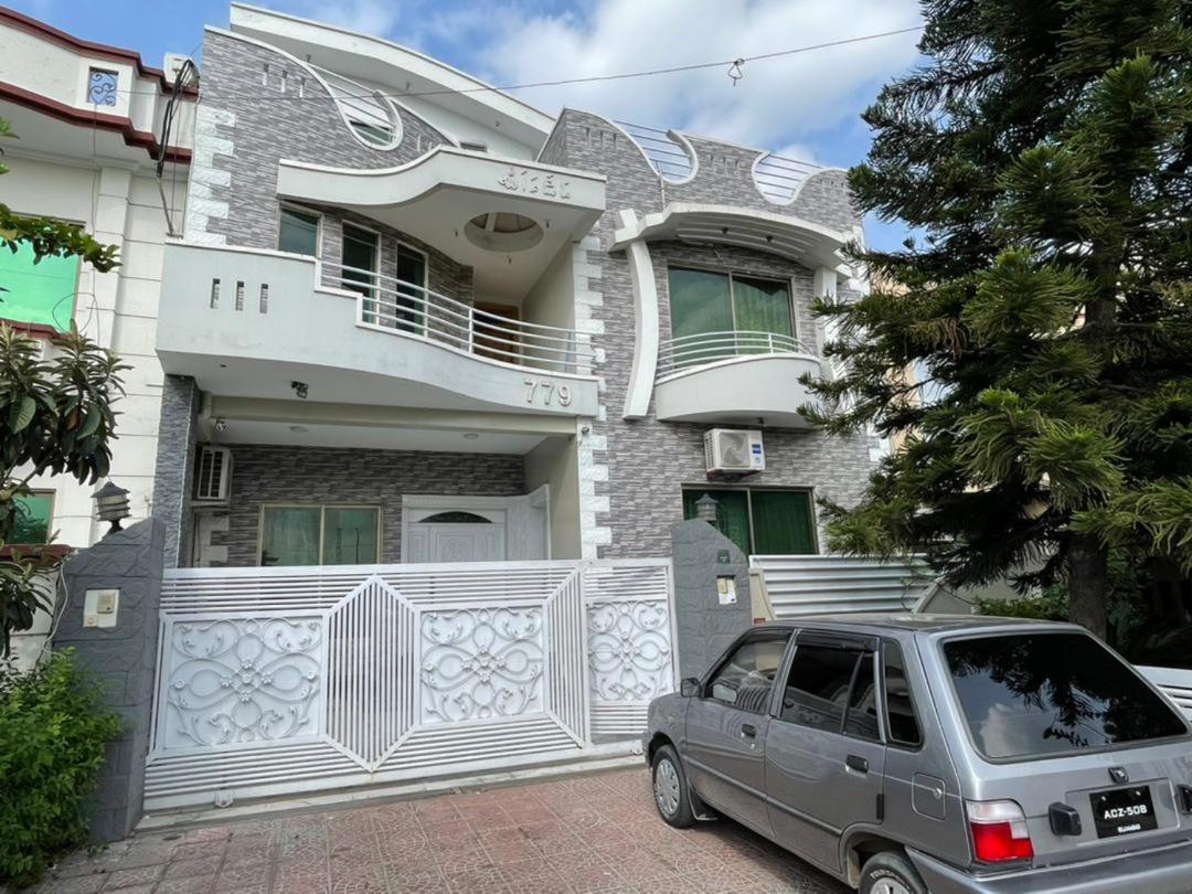 Ivy House Hotel Rawalpindi Buitenkant foto